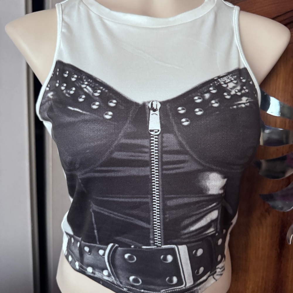 Free Kisses Black and White Graphic Tank Top with skirt